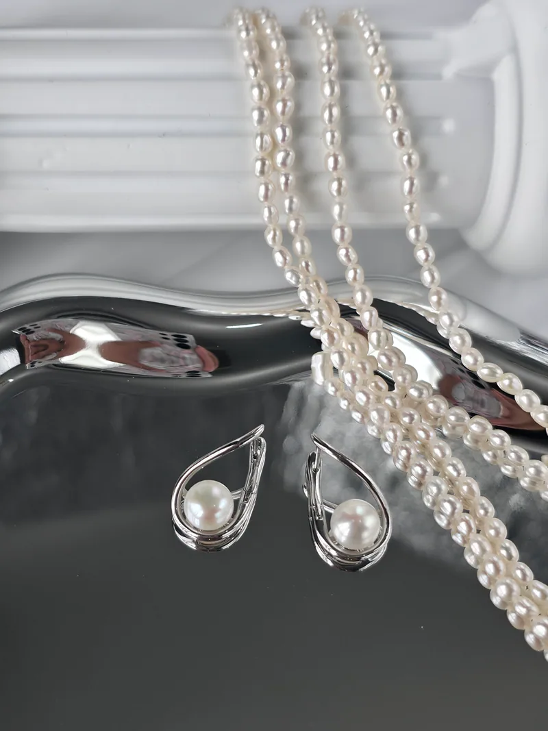 Silver Drop Pearl Earrings image 5